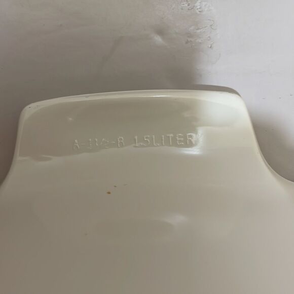 TWO CORNING WARE BAKING DISHES IN FOREVER YOURS HEARTS PATTERN - Picture 7 of 10